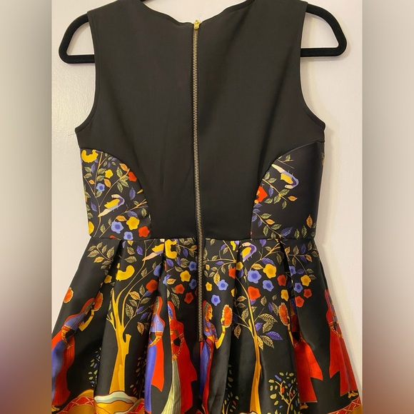 Elegant Colorful Egyptian print Midi dress - Picture 8 of 9